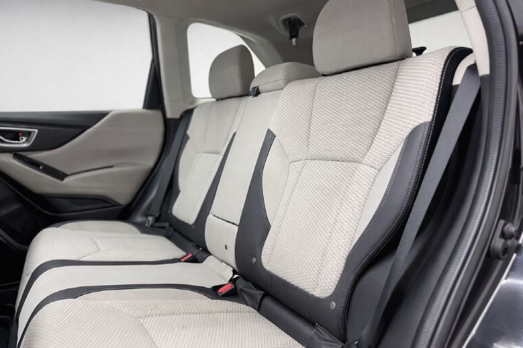 Photo 22 of this SUBARU FORESTER