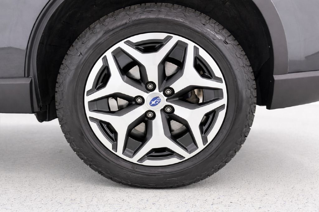 Photo 29 of this SUBARU FORESTER