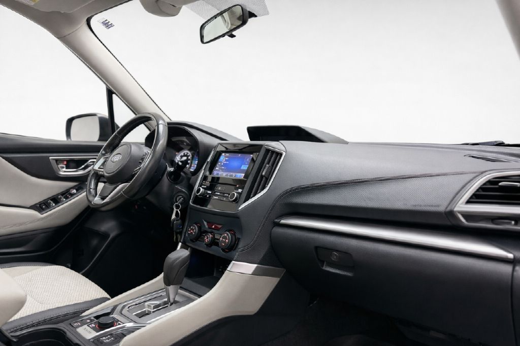 Photo 36 of this SUBARU FORESTER