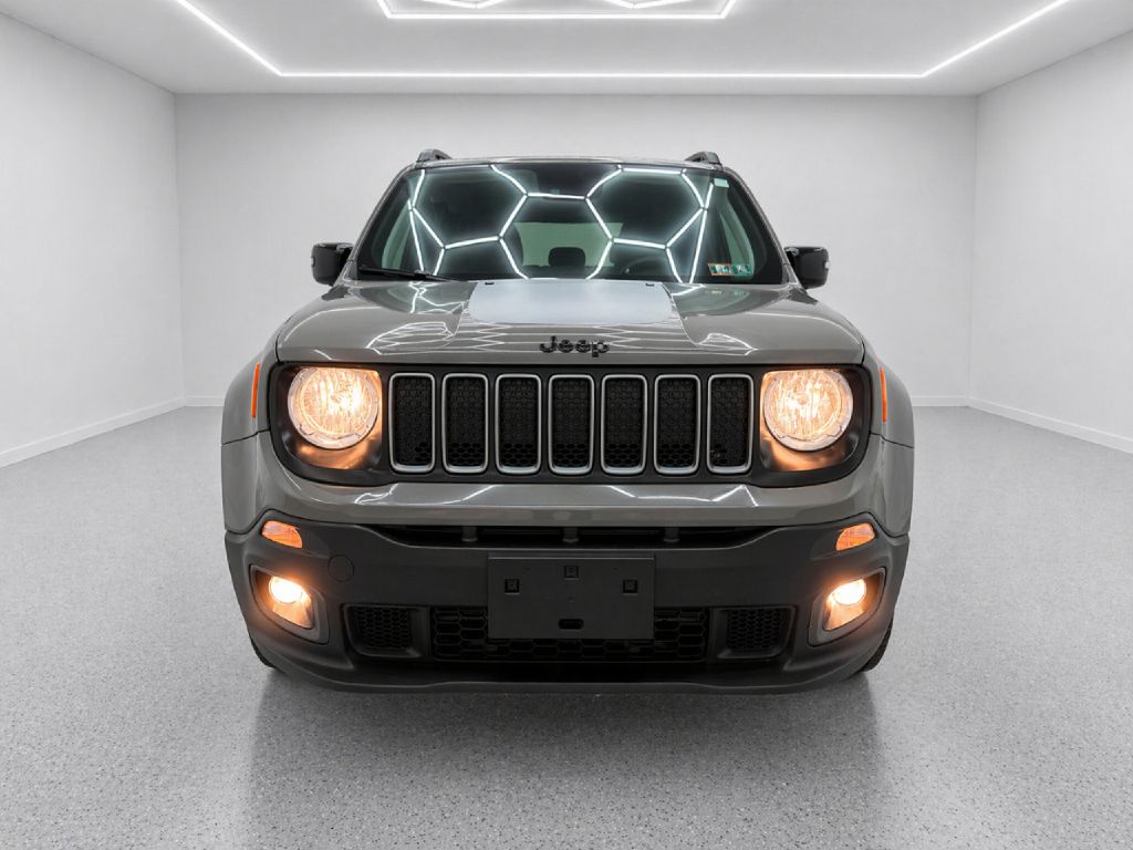 Photo 8 of this JEEP RENEGADE