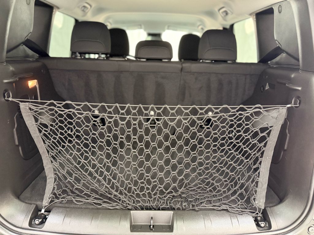 Photo 22 of this JEEP RENEGADE