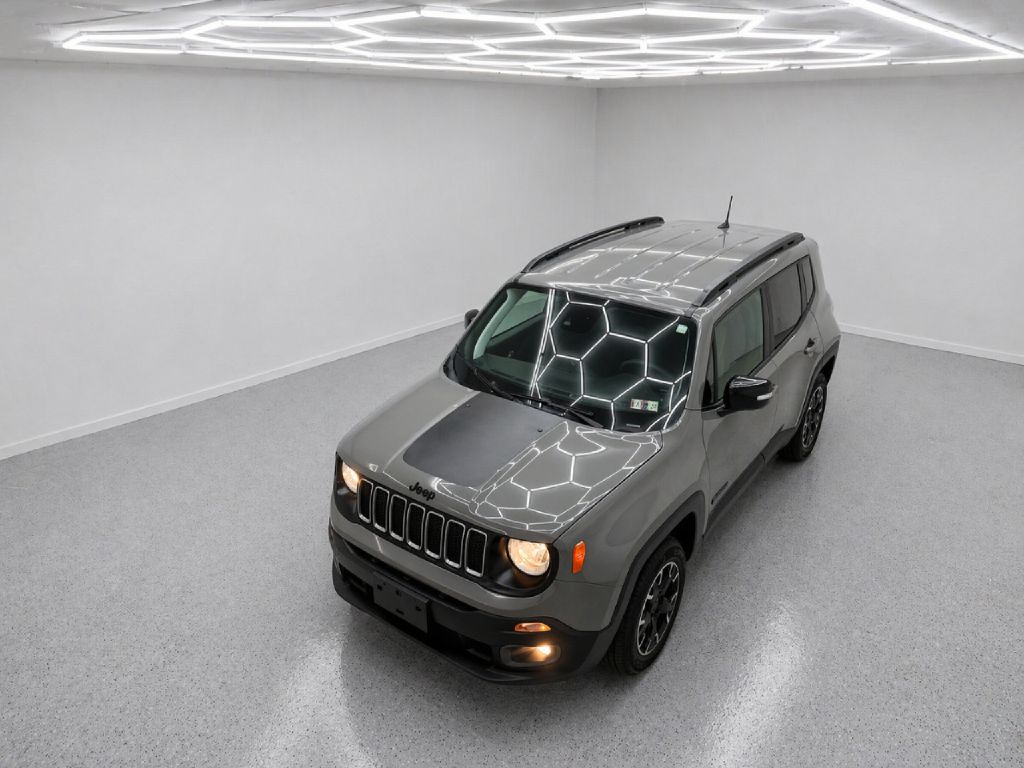 Photo 30 of this JEEP RENEGADE