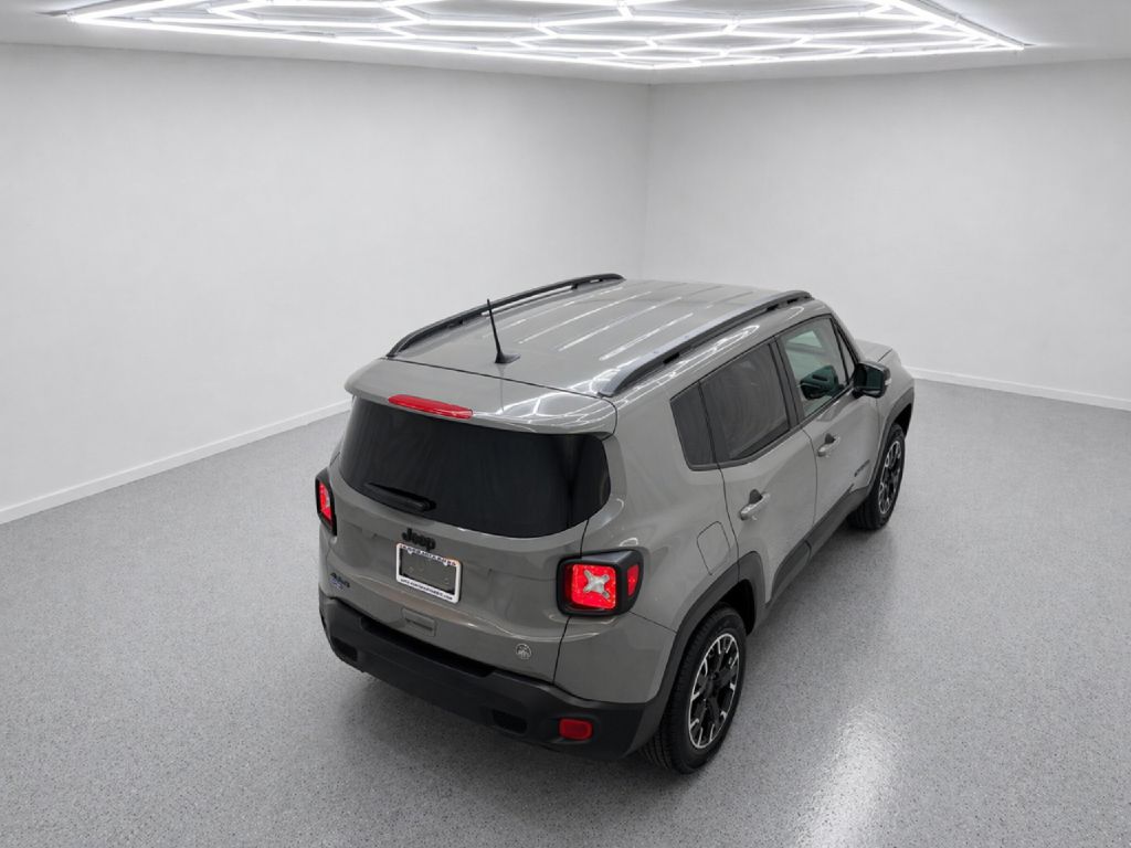 Photo 31 of this JEEP RENEGADE
