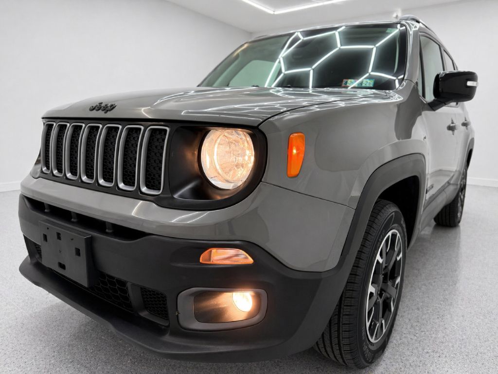 Photo 32 of this JEEP RENEGADE