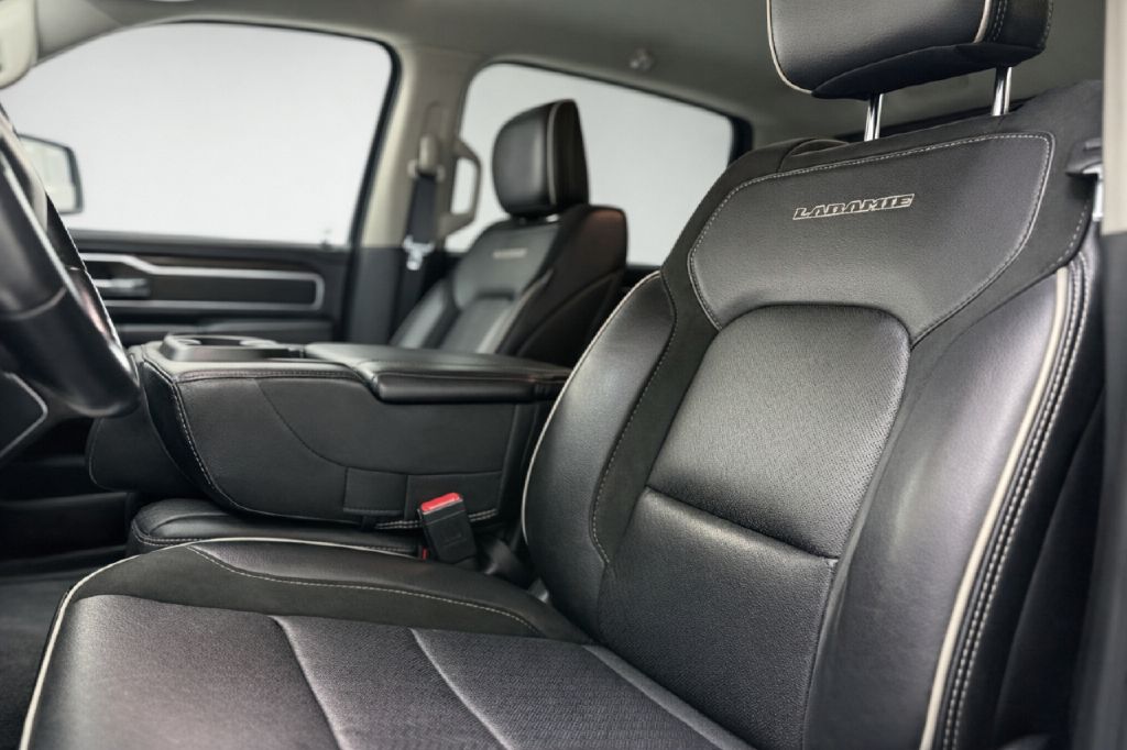 Photo 9 of this RAM 1500