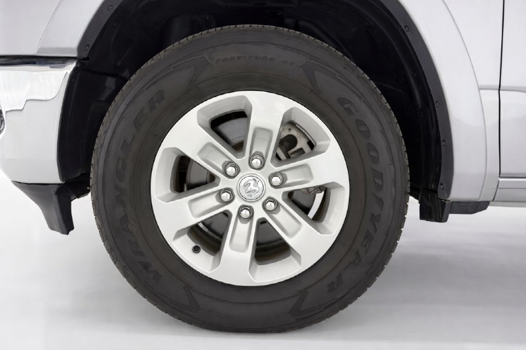 Photo 27 of this RAM 1500