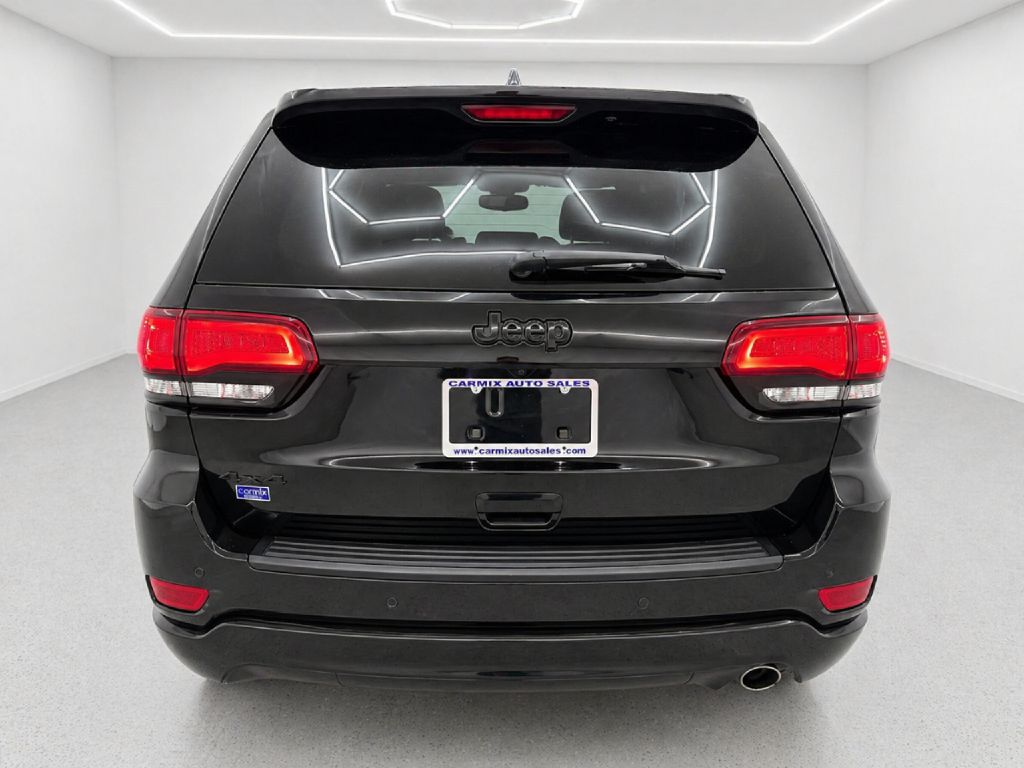 Photo 4 of this JEEP GRAND CHEROKEE