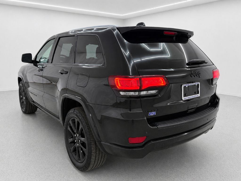 Photo 5 of this JEEP GRAND CHEROKEE
