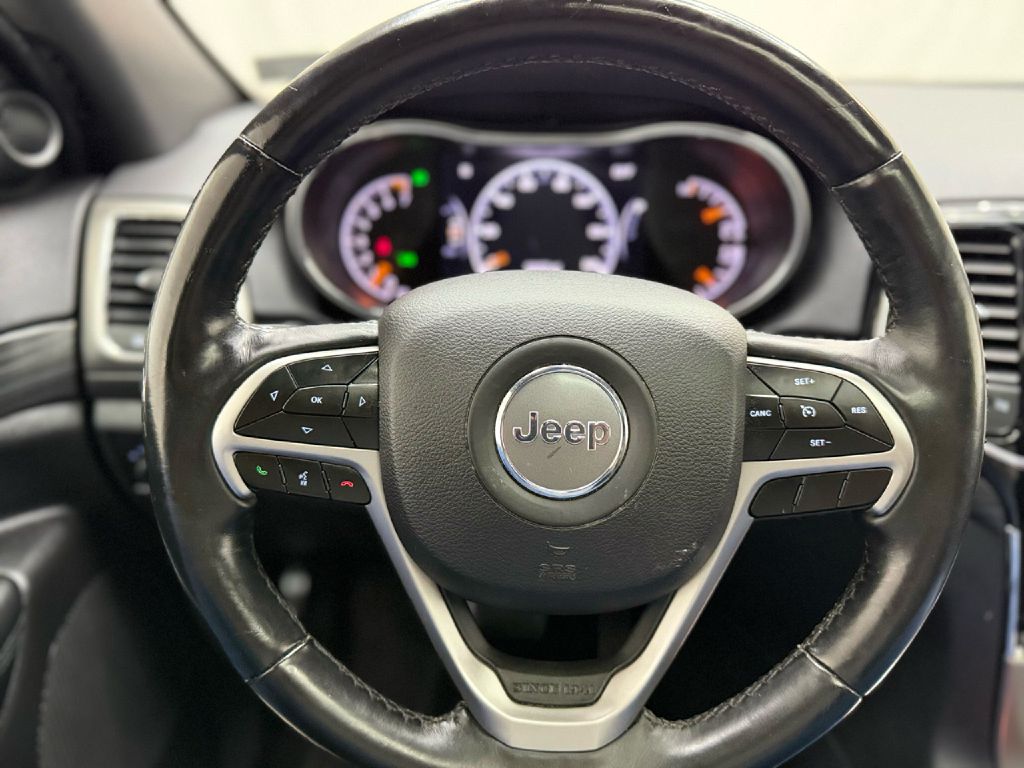 Photo 13 of this JEEP GRAND CHEROKEE