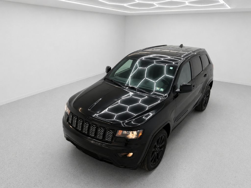 Photo 35 of this JEEP GRAND CHEROKEE