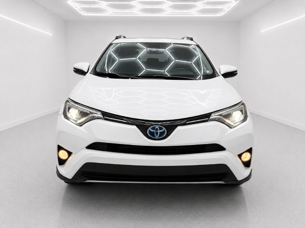 Photo 8 of this TOYOTA RAV4 HV