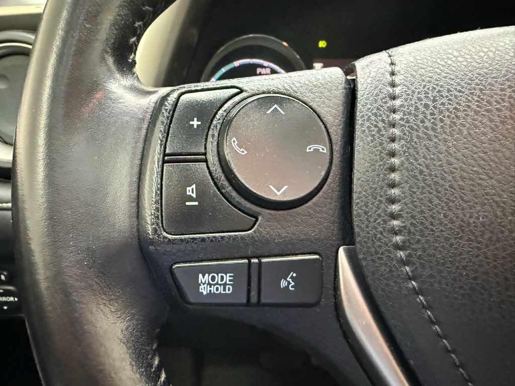 Photo 14 of this TOYOTA RAV4 HV
