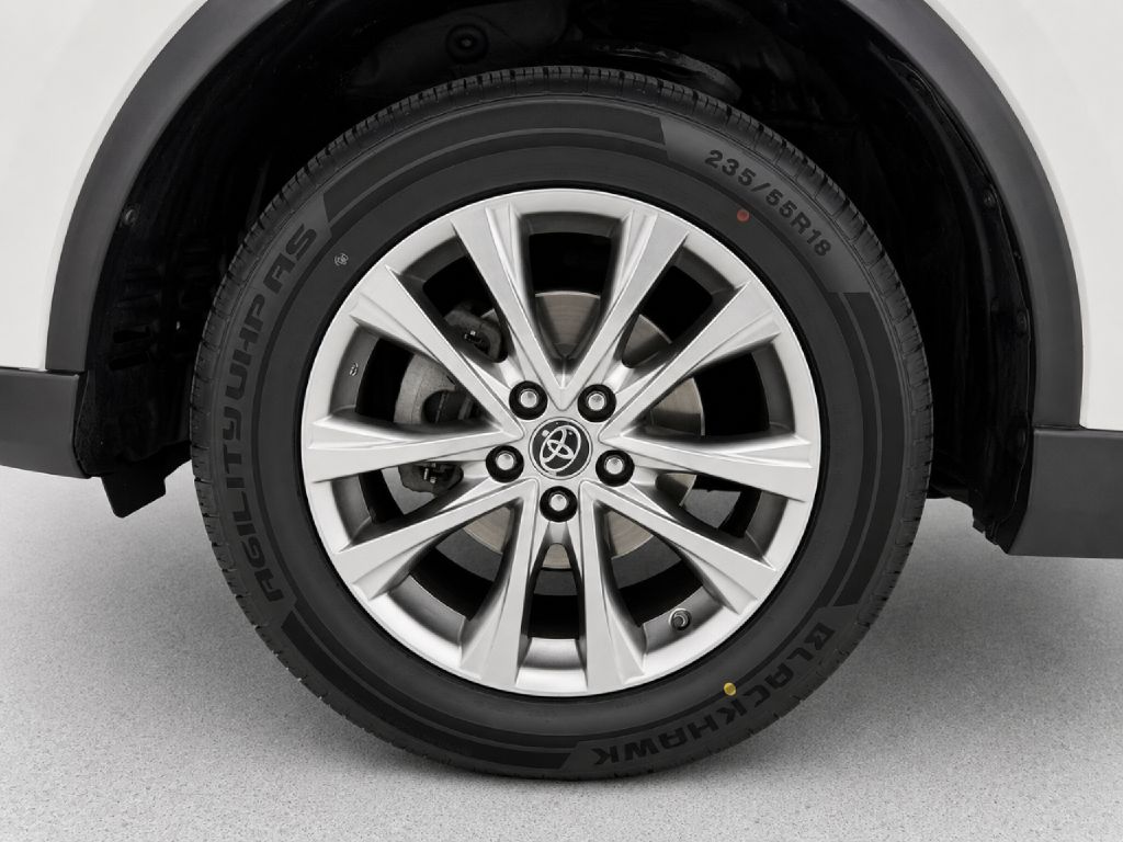 Photo 29 of this TOYOTA RAV4 HV