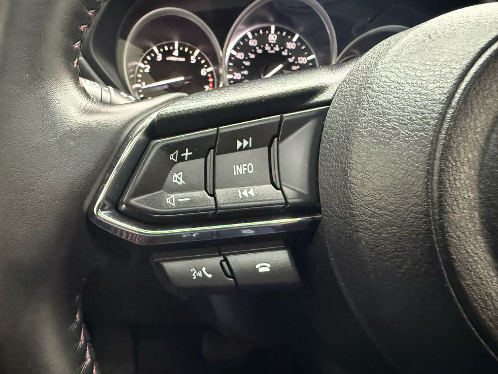 Photo 14 of this MAZDA CX-5