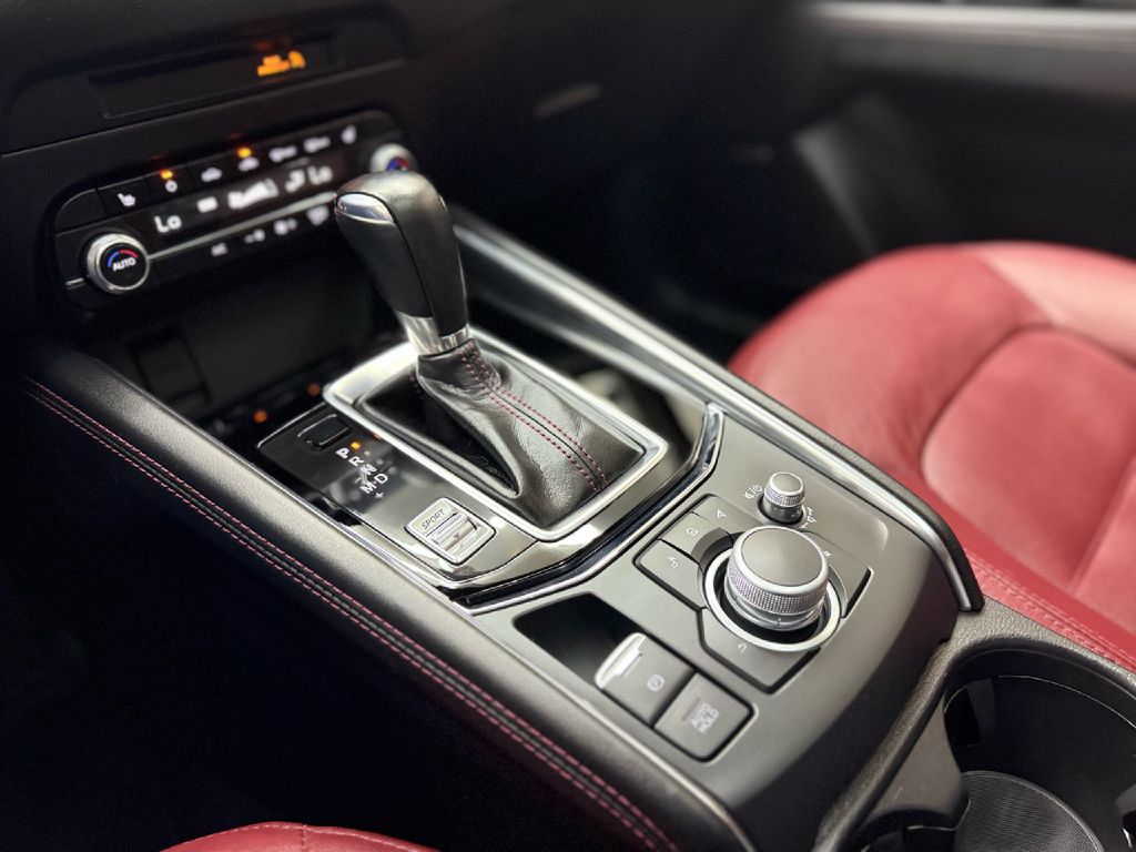 Photo 20 of this MAZDA CX-5