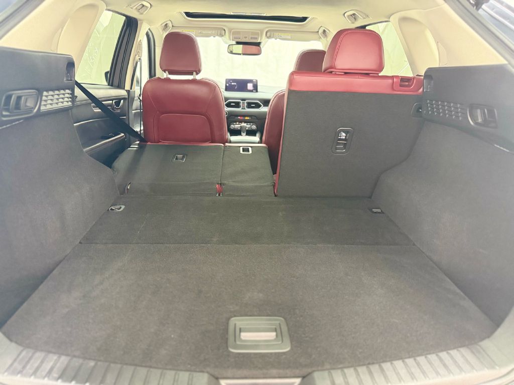 Photo 25 of this MAZDA CX-5