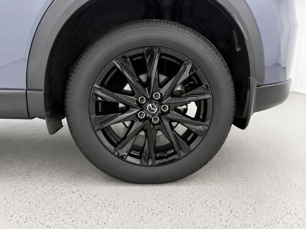 Photo 30 of this MAZDA CX-5