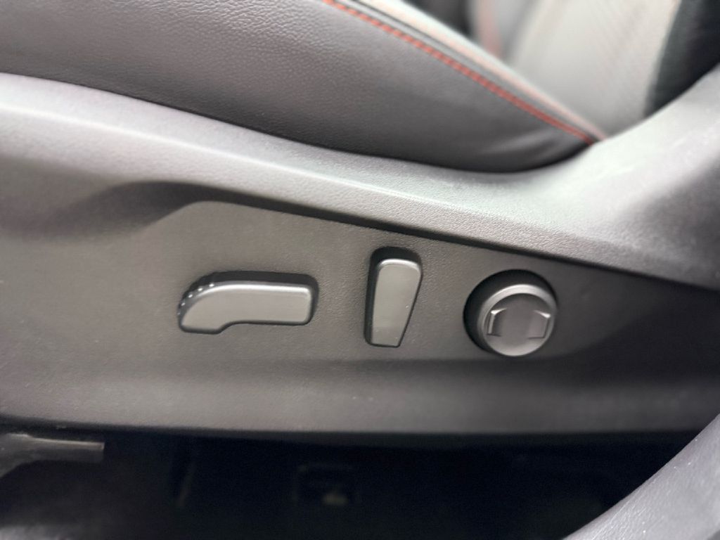 Photo 10 of this SUBARU FORESTER