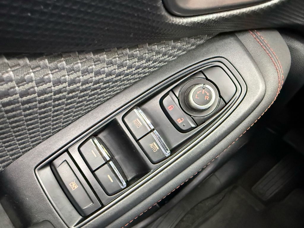 Photo 12 of this SUBARU FORESTER