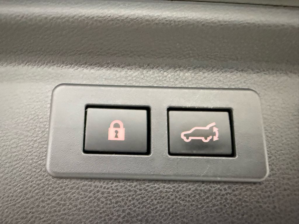 Photo 29 of this SUBARU FORESTER