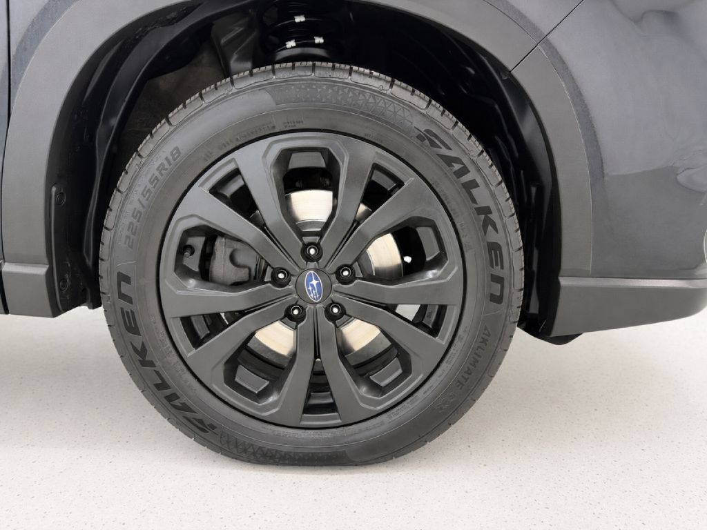 Photo 34 of this SUBARU FORESTER
