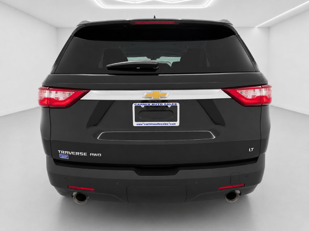 Photo 4 of this CHEVROLET TRAVERSE