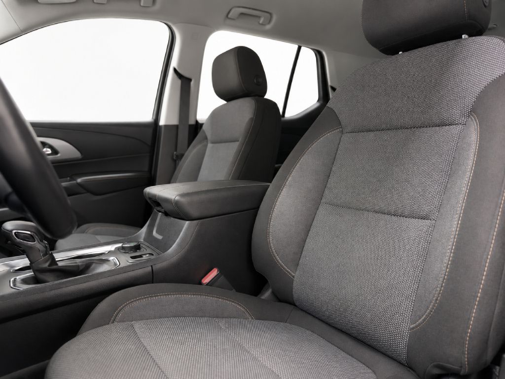 Photo 9 of this CHEVROLET TRAVERSE