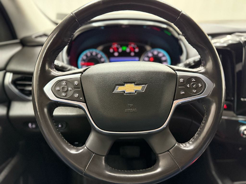Photo 12 of this CHEVROLET TRAVERSE