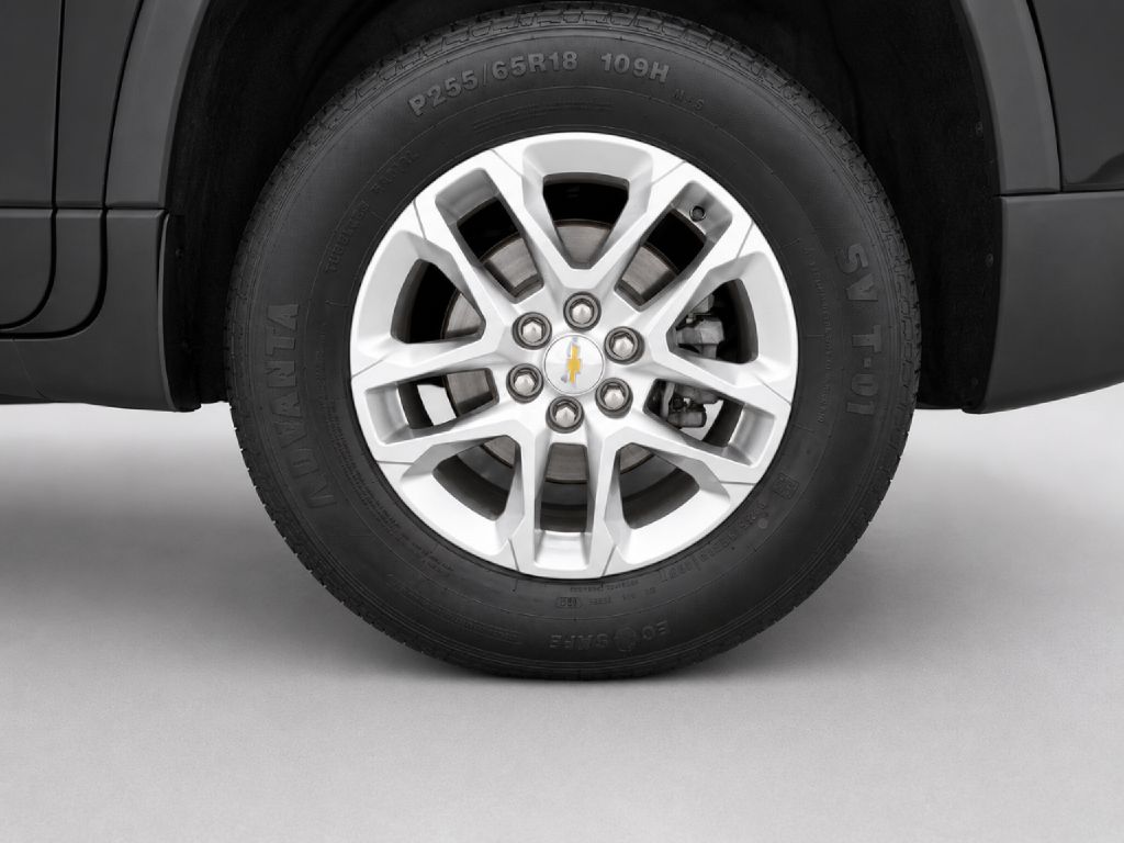 Photo 32 of this CHEVROLET TRAVERSE