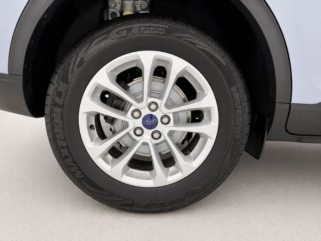 Photo 30 of this FORD ESCAPE