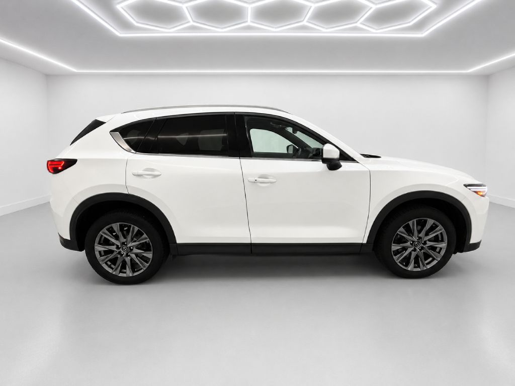 Photo 2 of this MAZDA CX-5