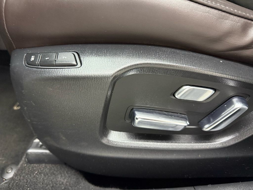Photo 10 of this MAZDA CX-5