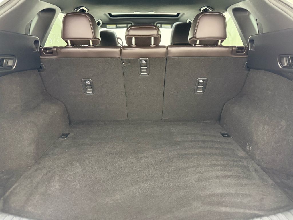 Photo 25 of this MAZDA CX-5