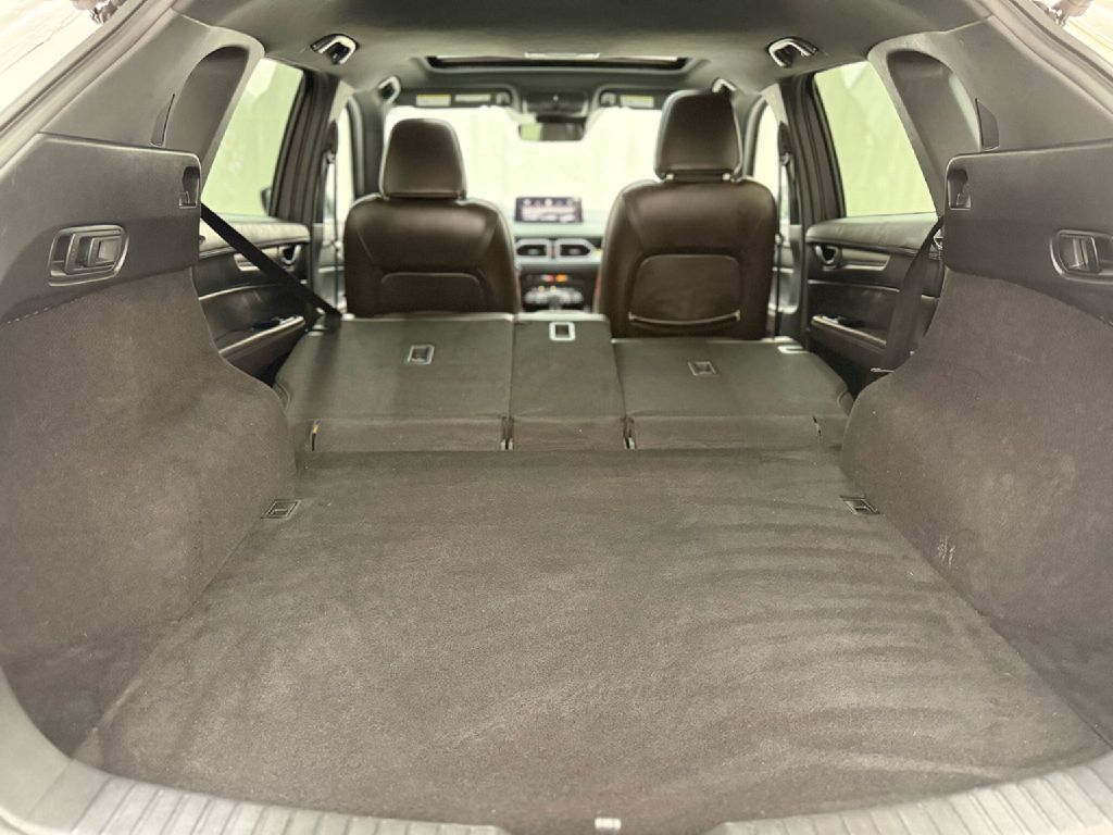 Photo 27 of this MAZDA CX-5