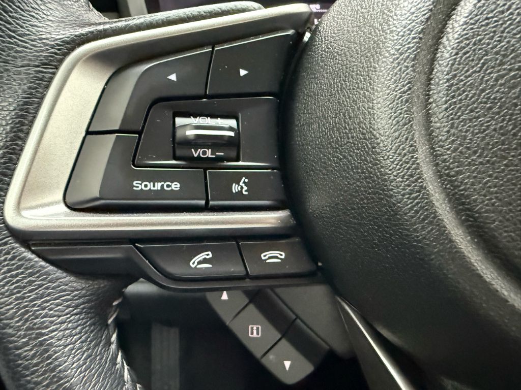 Photo 14 of this SUBARU LEGACY