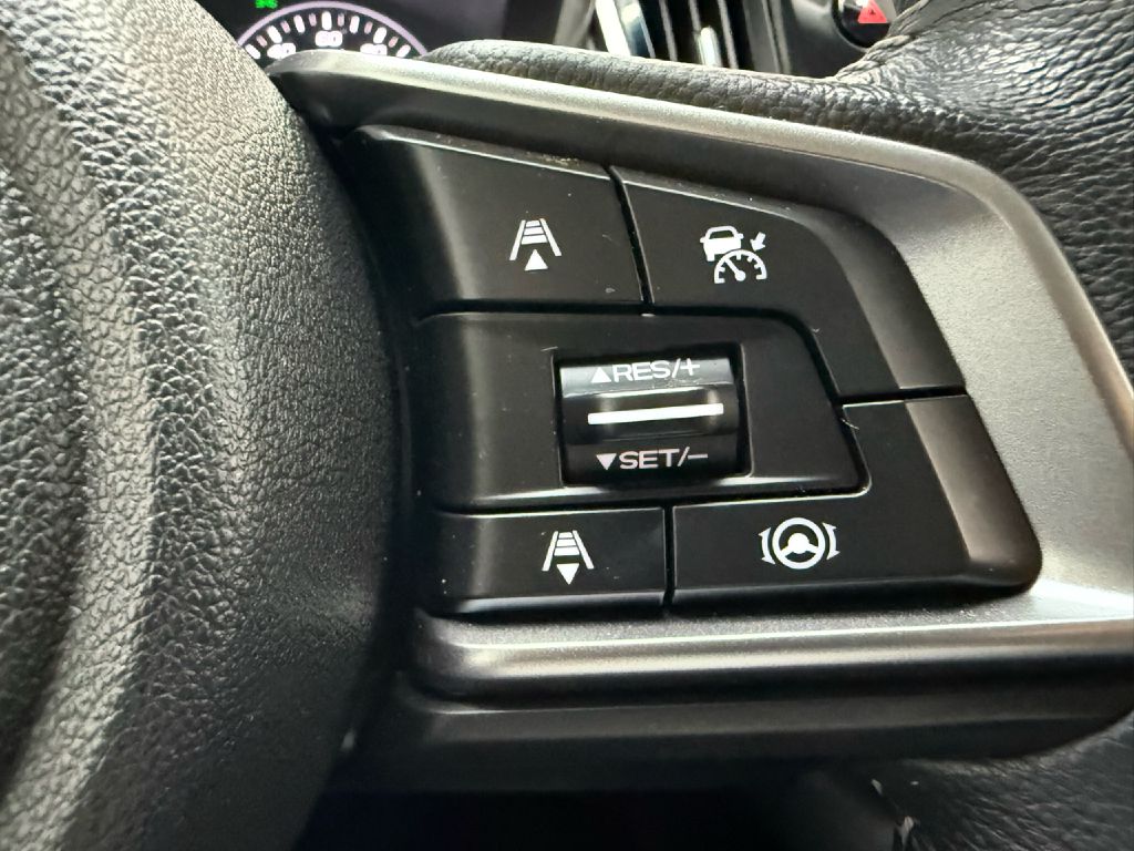 Photo 15 of this SUBARU LEGACY