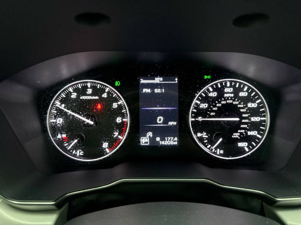 Photo 16 of this SUBARU LEGACY