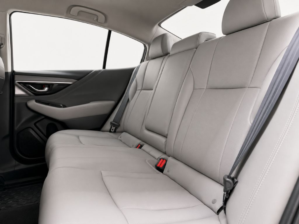 Photo 21 of this SUBARU LEGACY