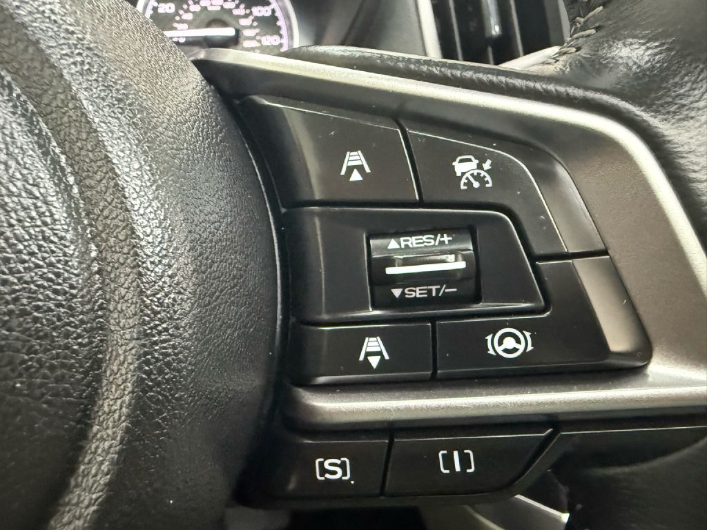 Photo 15 of this SUBARU FORESTER