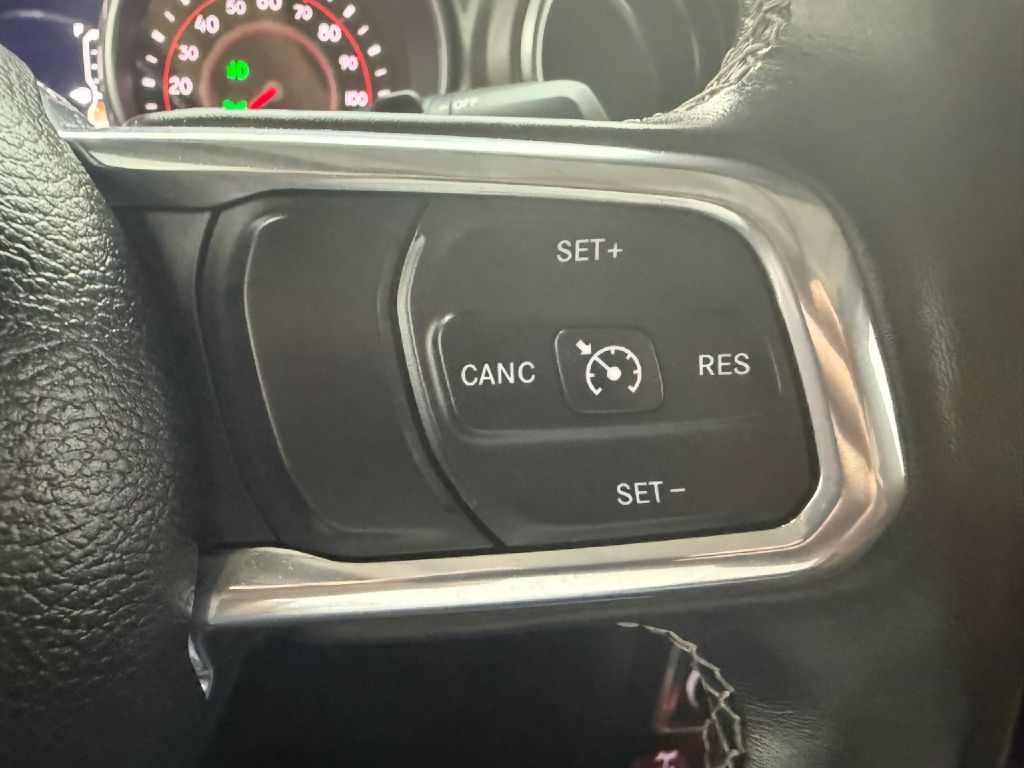 Photo 15 of this JEEP WRANGLER UNLIMI