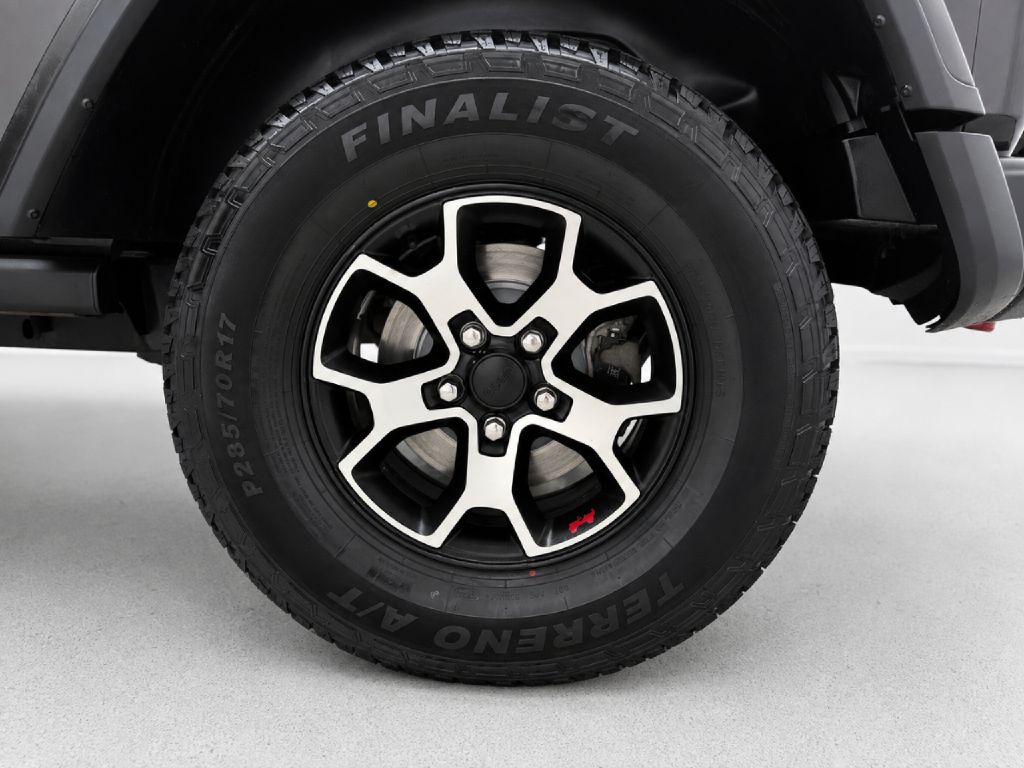 Photo 31 of this JEEP WRANGLER UNLIMI