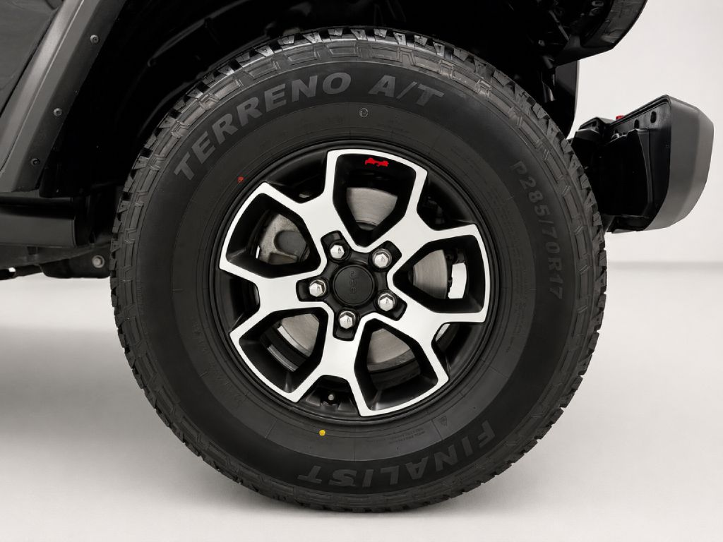 Photo 33 of this JEEP WRANGLER UNLIMI