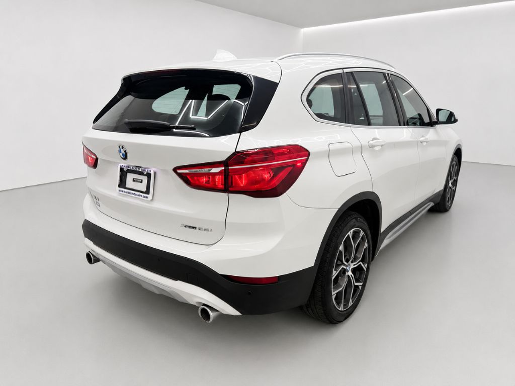 Photo 3 of this BMW X1