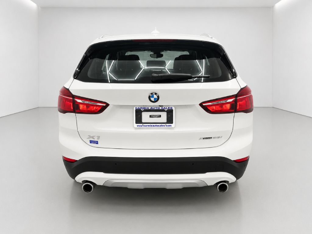 Photo 4 of this BMW X1