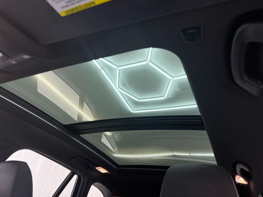 Photo 11 of this BMW X1