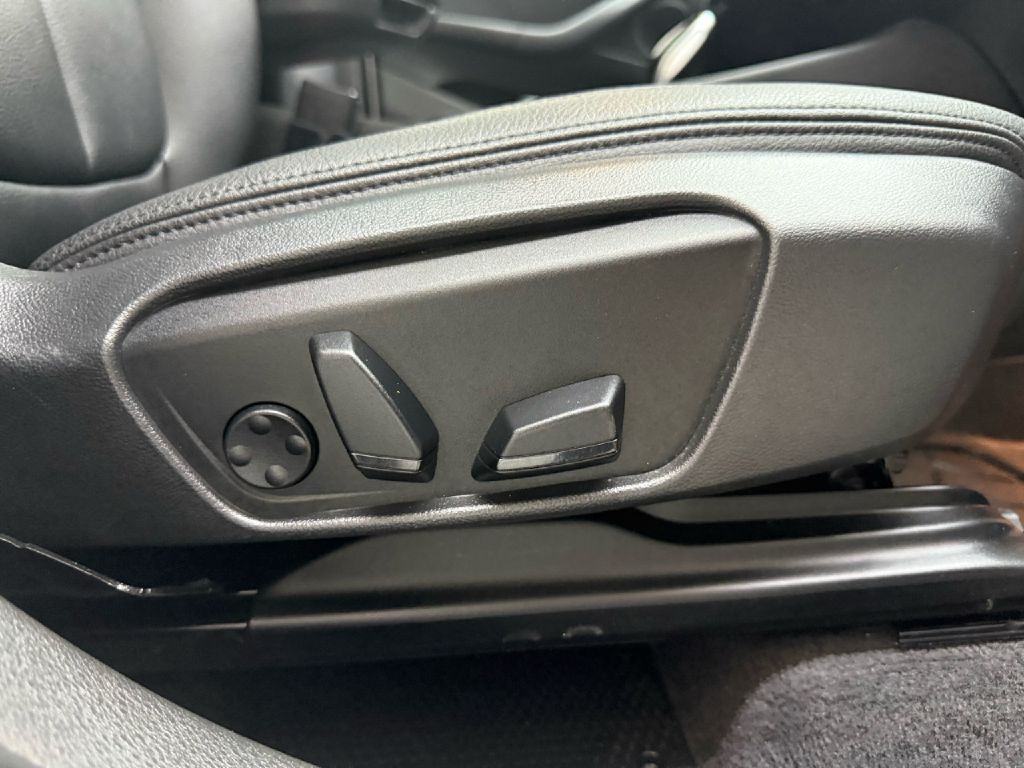 Photo 39 of this BMW X1