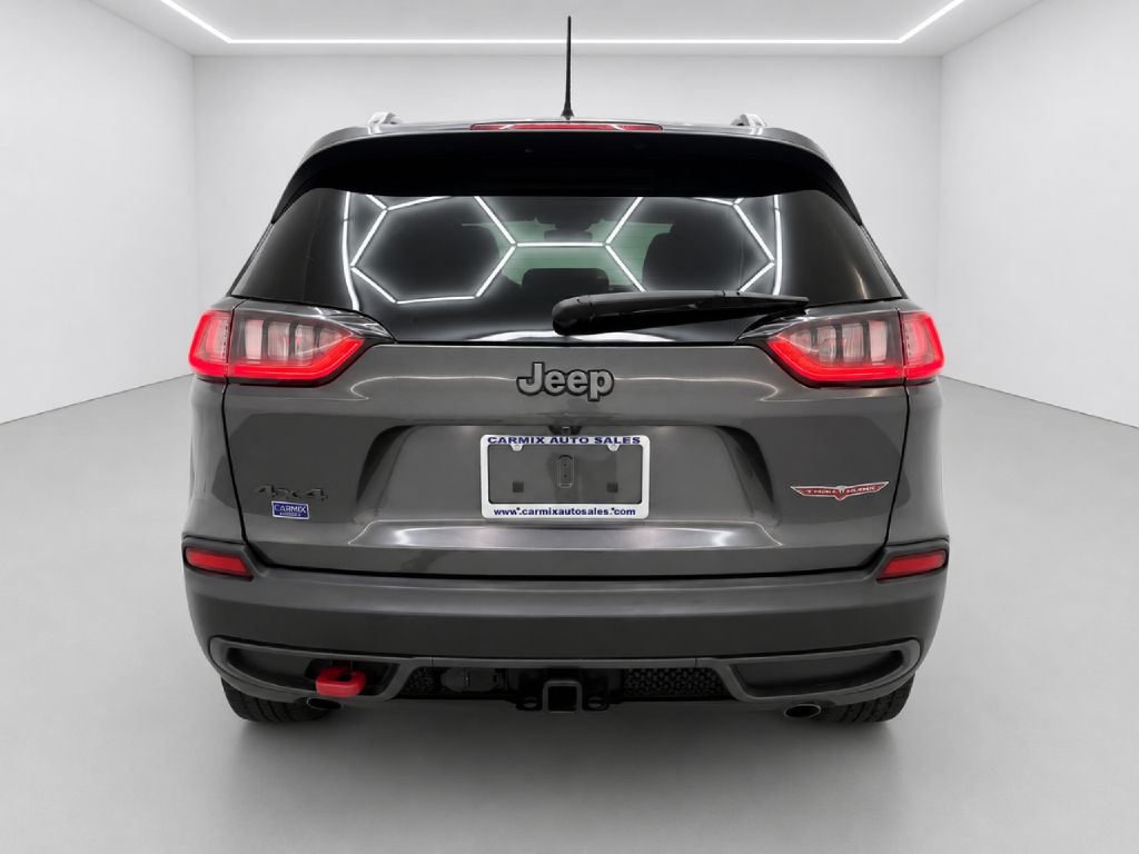 Photo 4 of this JEEP CHEROKEE