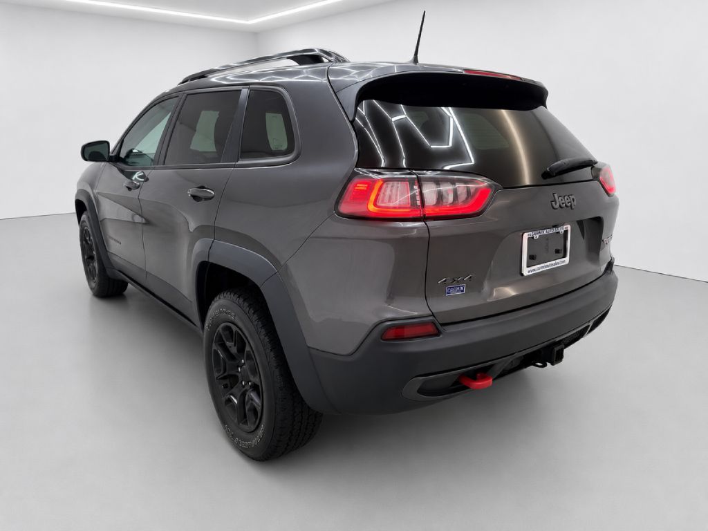Photo 5 of this JEEP CHEROKEE