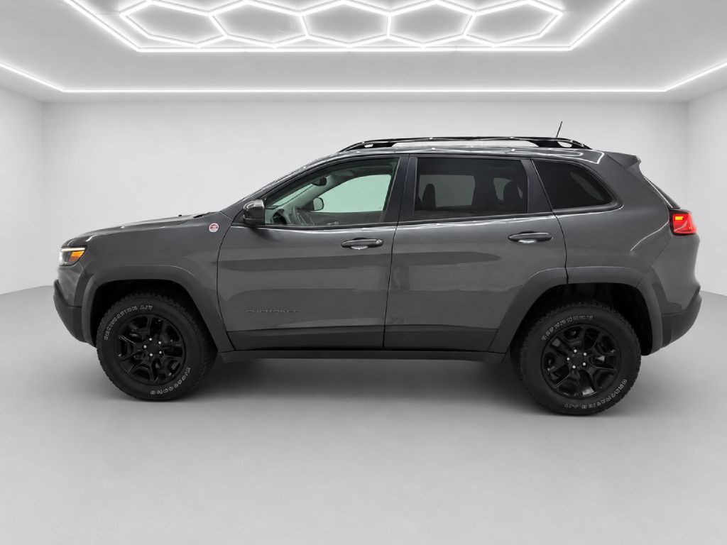 Photo 6 of this JEEP CHEROKEE