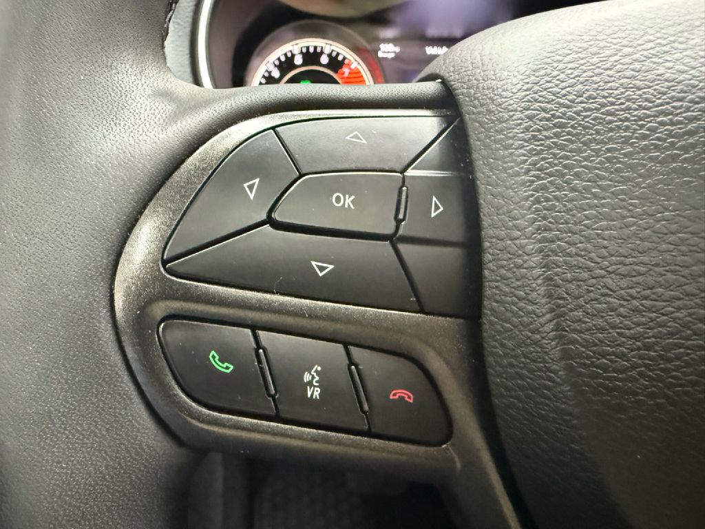 Photo 14 of this JEEP CHEROKEE